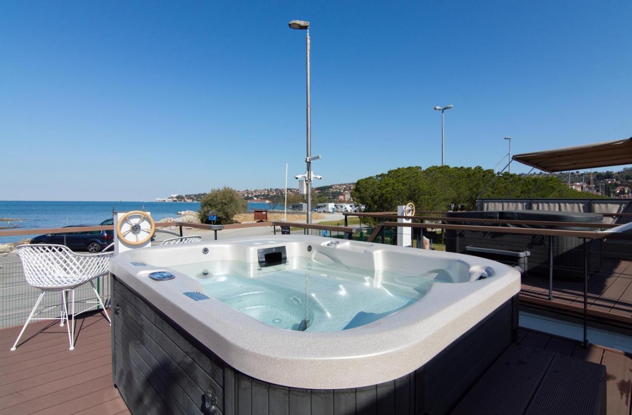 Eldamar Floating House Portoroz Apartment Exterior photo